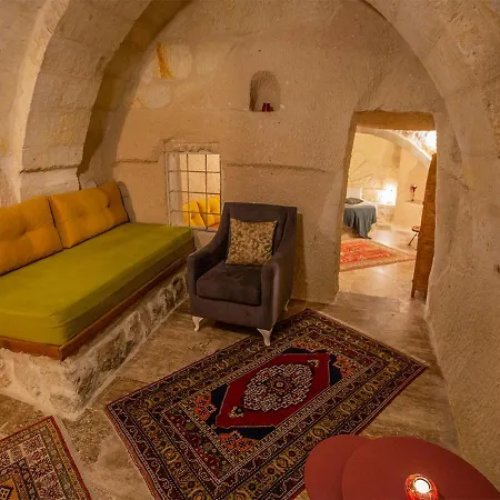 Cappa Rossa Cave Hotel