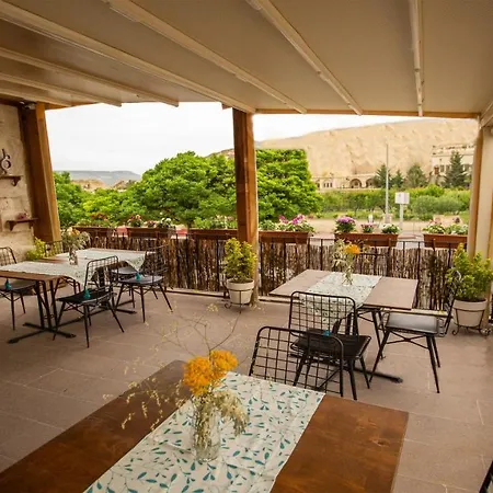 Cappa Rossa Cave Hotel