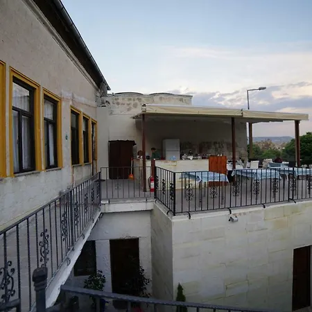 Cappa Rossa Cave Hotel