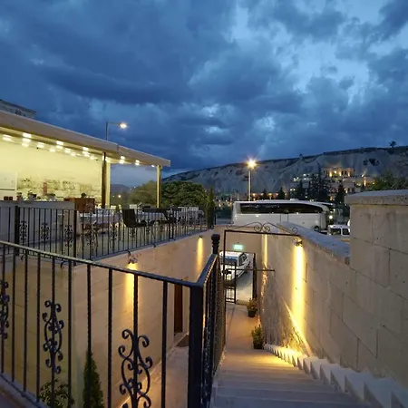 Cappa Rossa Cave Hotel