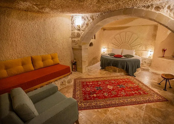 Cappa Rossa Cave ウルギュップ