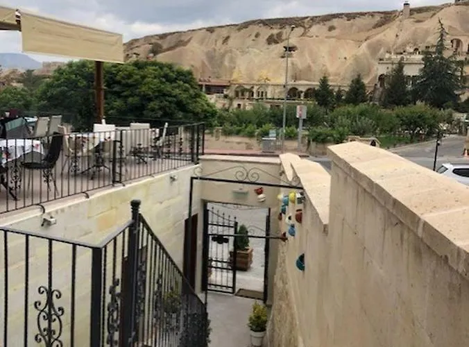 Cappa Rossa Cave ホテル 3*